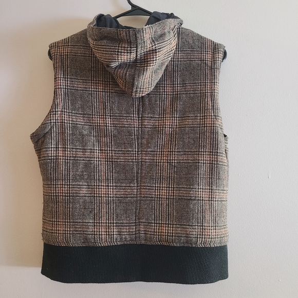 PrAna • Quilted Reversable Vest - Picture 6 of 8